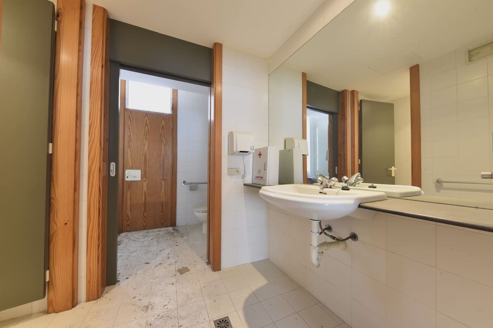 Commercial for sale in Llucmajor - € 683,233 (Ref: 9784271)