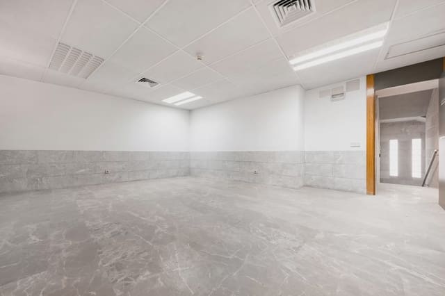 Gewerbe zu verkaufen in Llucmajor - 683.233 € (Ref: 9784271)