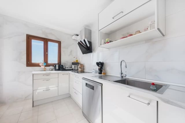 3 bedroom Apartment for sale in Cala d'Or, Santanyí - € 320,000 (Ref: 9805669)