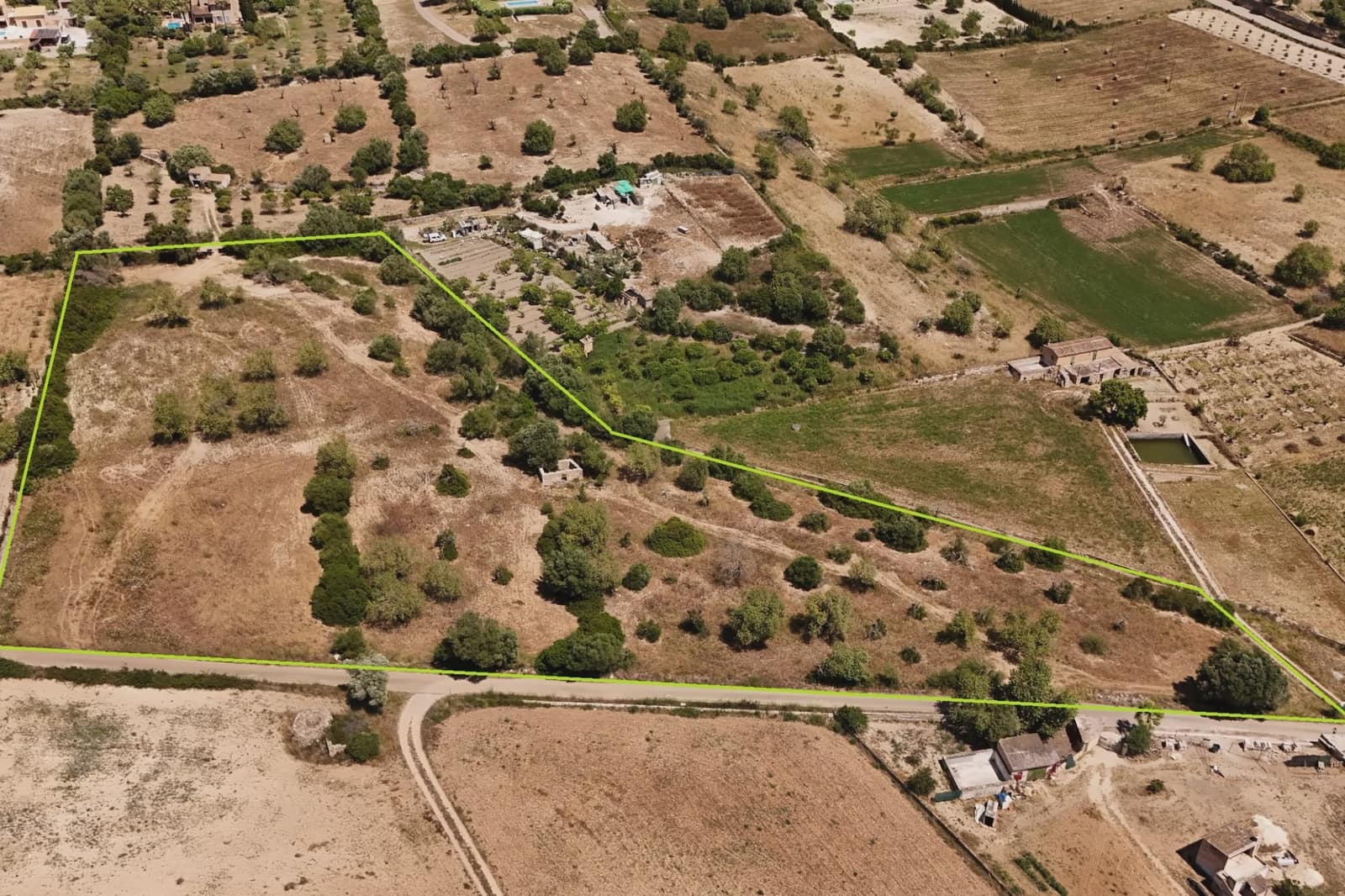 Grunde uden byggetilladelser til salg i Son Servera - € 420.000 (Ref: 9893066)