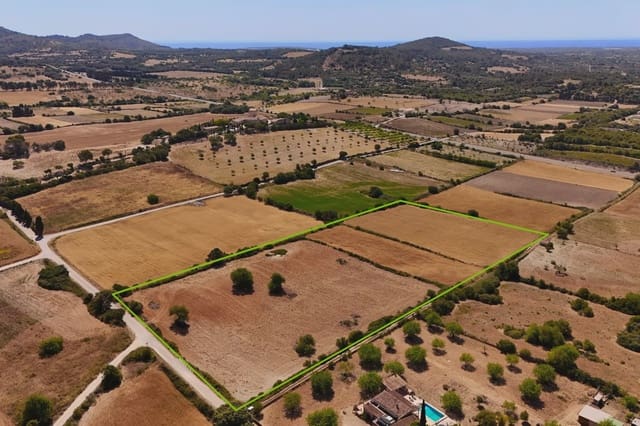 Ubebygd land til salgs i Sant Llorenç des Cardassar - € 240 000 (Ref: 9908777)