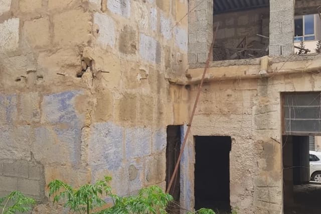 Haus zu verkaufen in Manacor - 199.000 € (Ref: 9918979)