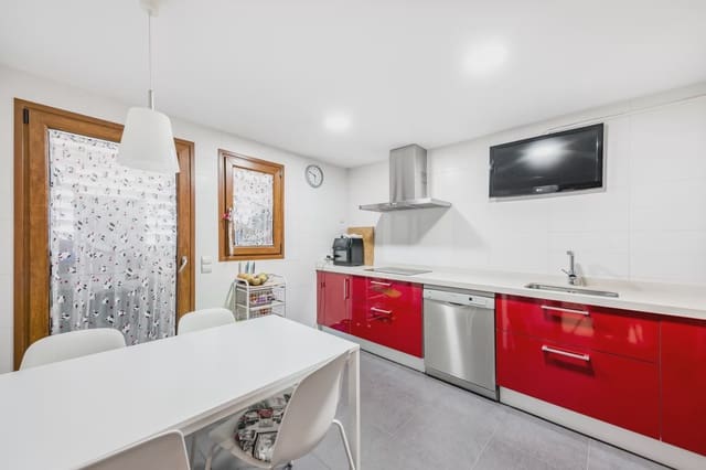 4 makuuhuone Huoneisto myytävänä paikassa Manacor - 725 000 € (Ref: 9918980)