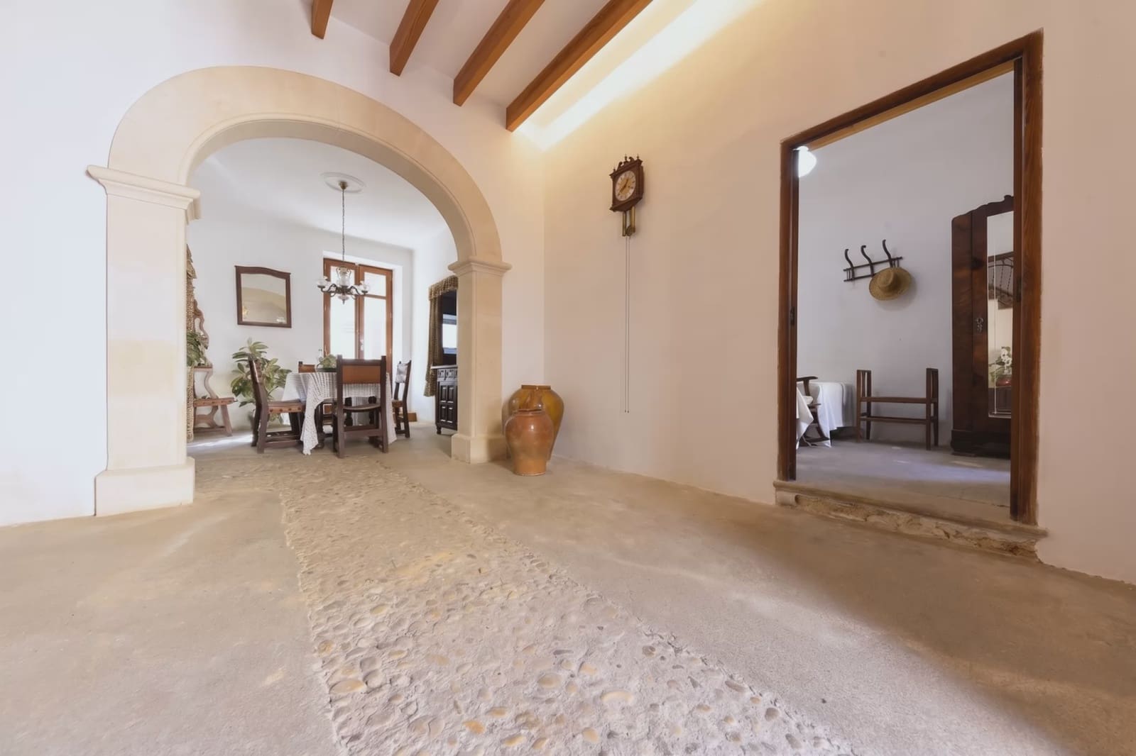 4 bedroom Townhouse for sale in Sineu - € 490,000 (Ref: 9938486)