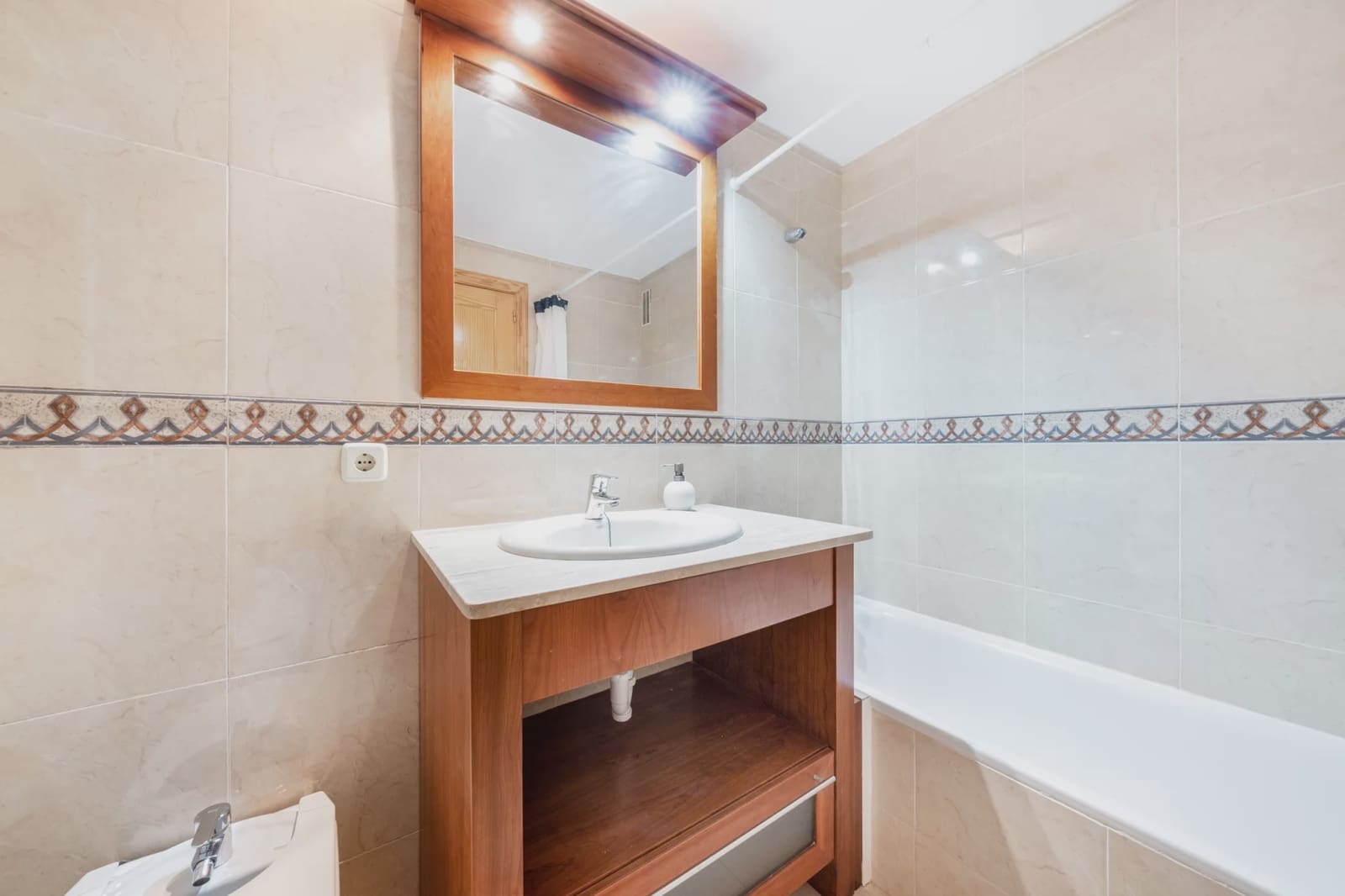 3 slaapkamer Appartement te koop in Portocristo / Port de Manacor met garage - € 398.000 (Ref: 9965965)