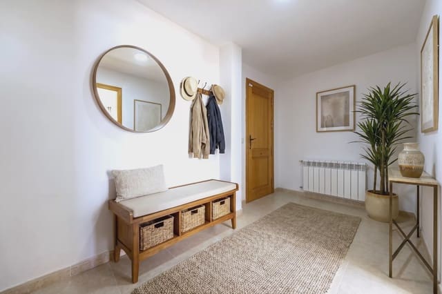 3 slaapkamer Appartement te koop in Portocristo / Port de Manacor, Manacor met garage - € 398.000 (Ref: 9965965)