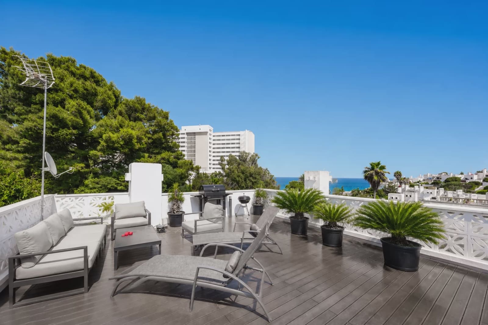 2 bedroom Apartment for sale in Calas de Mallorca - € 459,900 (Ref: 9993635)