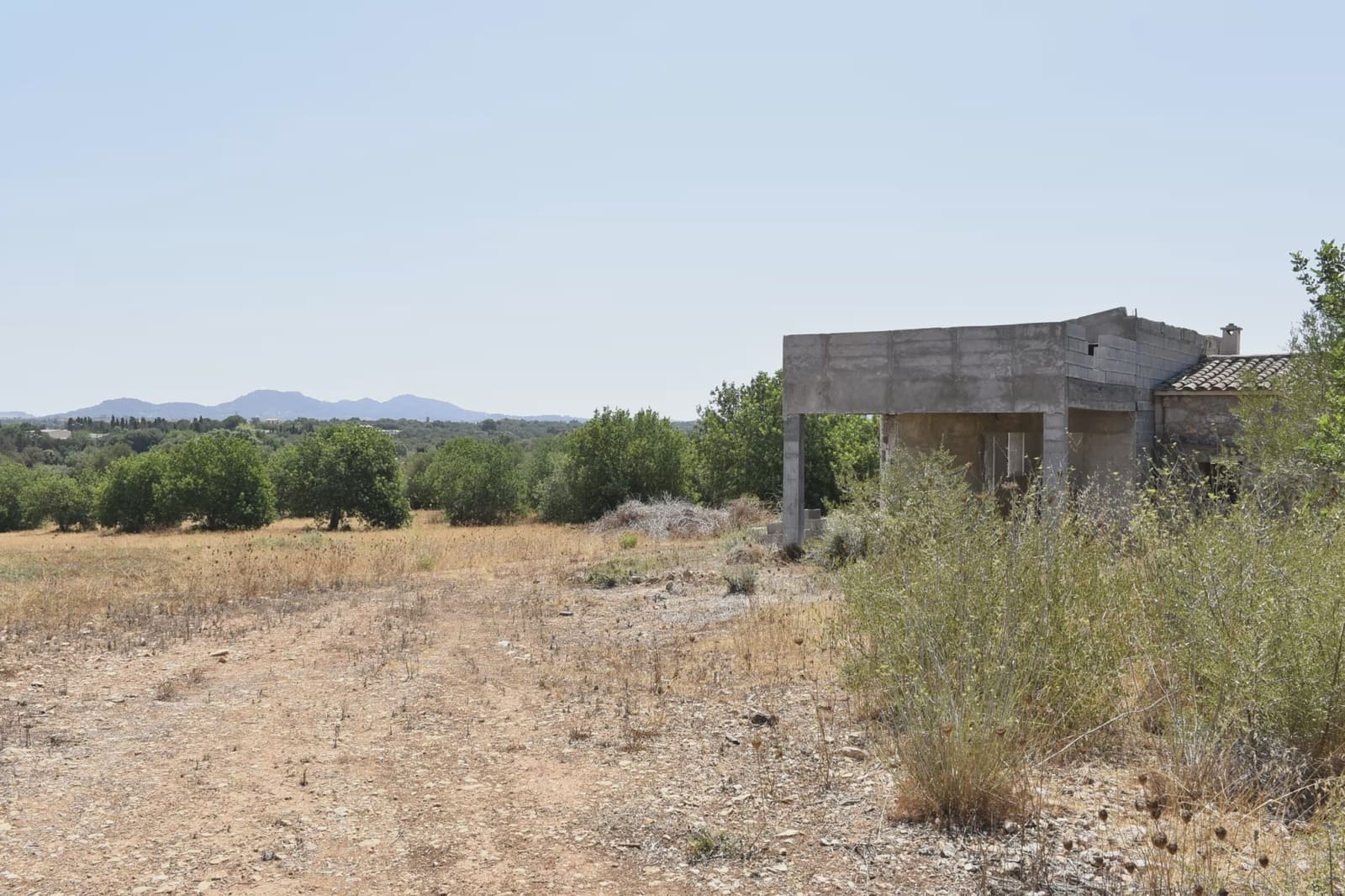 2 bedroom Finca/Country House for sale in Vilafranca de Bonany - € 220,000 (Ref: 9999022)