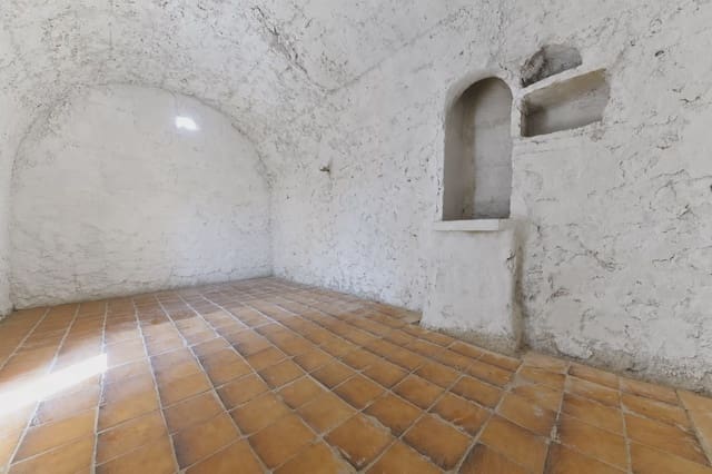 Finca/Landhuis te koop in Manacor - € 94.000 (Ref: 9999023)