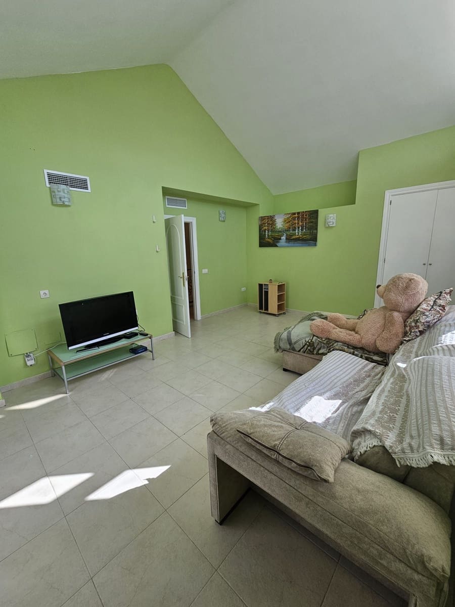 6 camera da letto Villa da affittare in La Nucia con piscina garage - 3.500 € (Rif: 10012824)