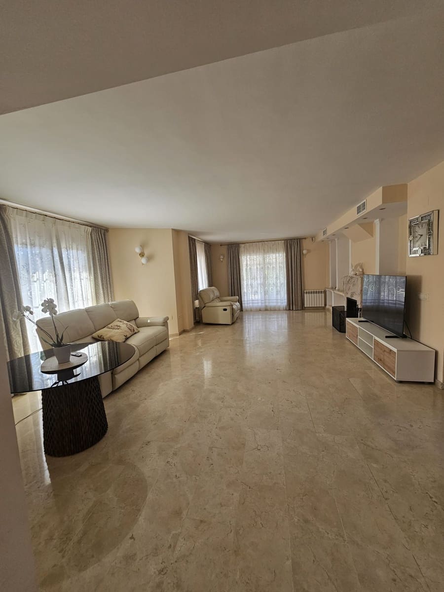 6 camera da letto Villa da affittare in La Nucia con piscina garage - 3.500 € (Rif: 10012824)