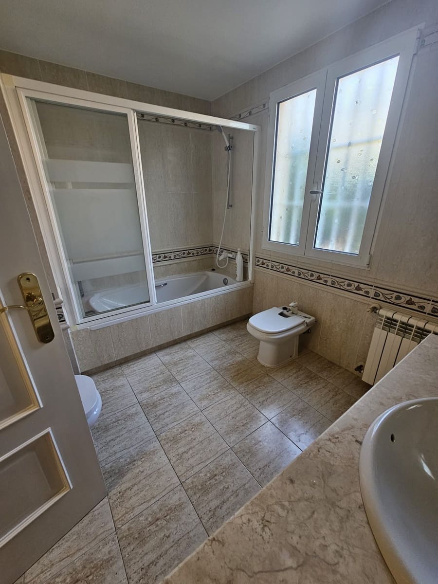 6 camera da letto Villa da affittare in La Nucia con piscina garage - 3.500 € (Rif: 10012824)