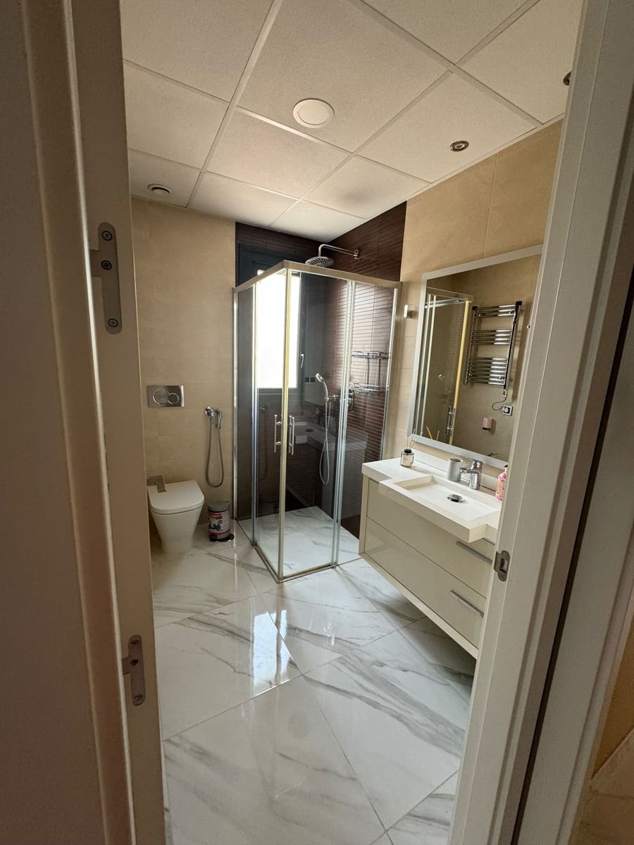 3 bedroom Flat for sale in Benidorm with pool garage - € 720,000 (Ref: 10044476)