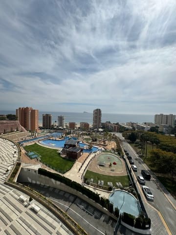3 bedroom Flat for sale in Benidorm with pool garage - € 720,000 (Ref: 10044476)