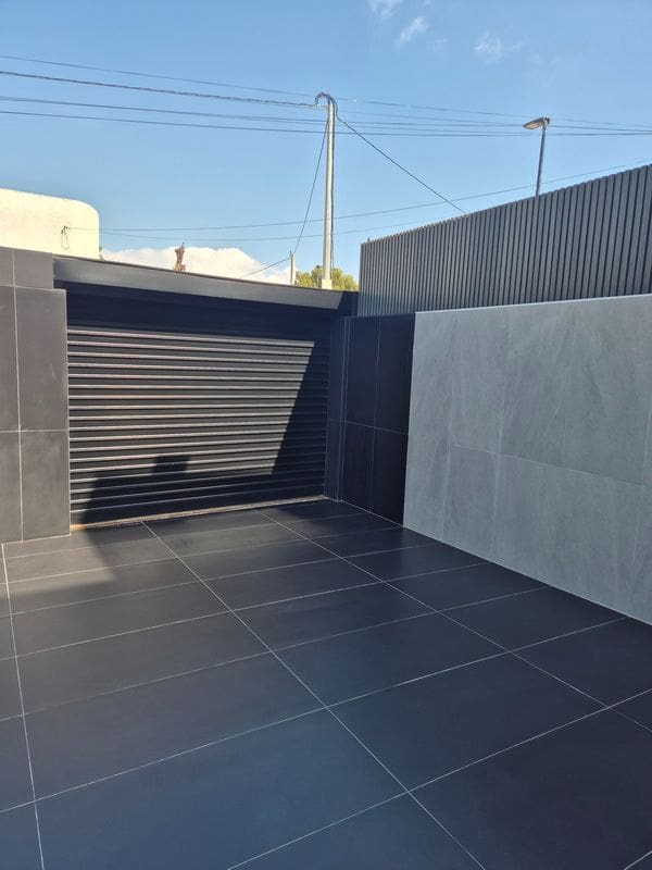 5 bedroom Villa for sale in Albir with pool garage - € 2,150,000 (Ref: 9897931)