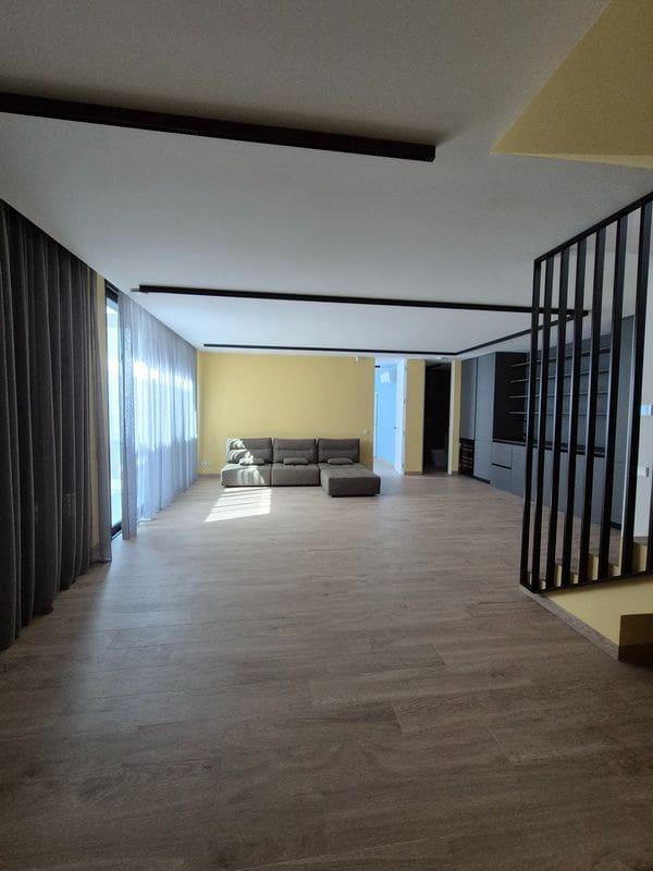 5 bedroom Villa for sale in Albir with pool garage - € 2,150,000 (Ref: 9897931)