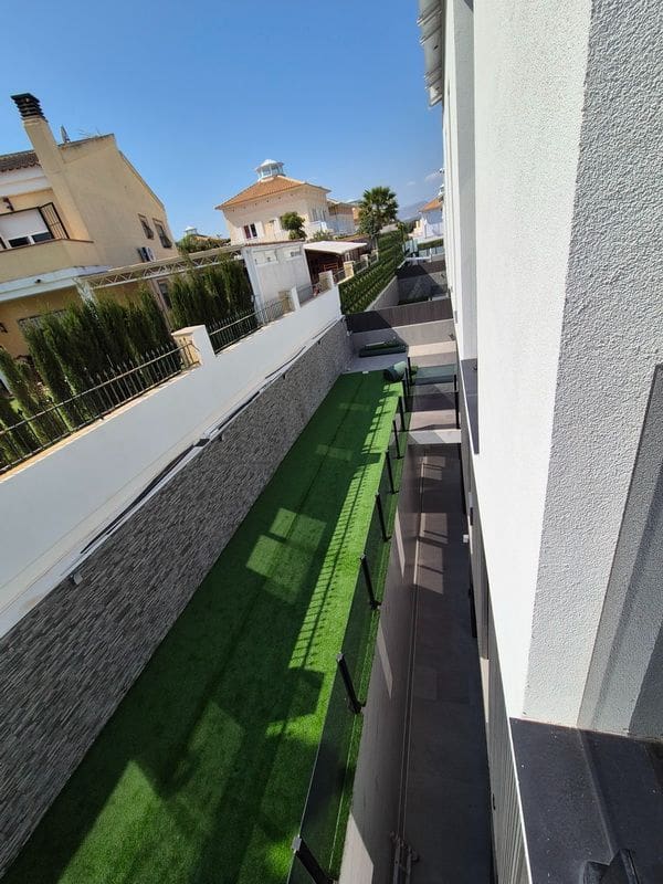 5 bedroom Villa for sale in Albir with pool garage - € 2,150,000 (Ref: 9897931)
