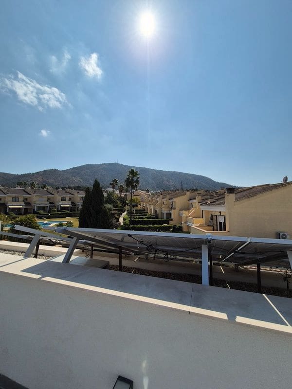5 bedroom Villa for sale in Albir with pool garage - € 2,150,000 (Ref: 9897931)