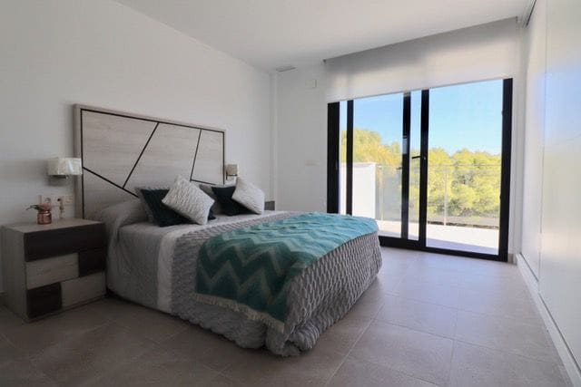 3 quarto Moradia para venda em La Nucia com piscina garagem - 600 000 € (Ref: 9897932)