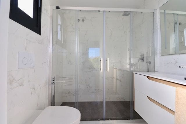 3 quarto Moradia para venda em La Nucia com piscina garagem - 600 000 € (Ref: 9897932)