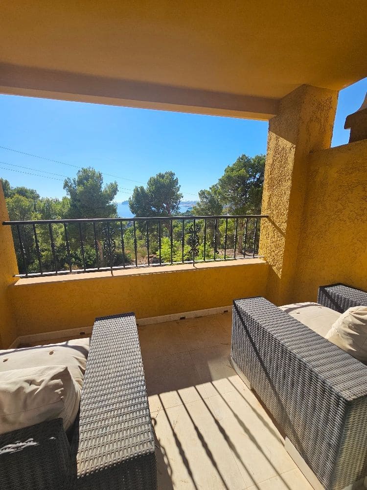 3 quarto Moradia para venda em Altea com piscina garagem - 880 000 € (Ref: 9897934)