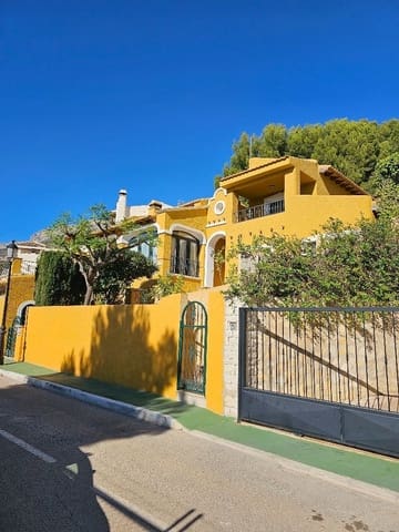 3 quarto Moradia para venda em Altea com piscina garagem - 880 000 € (Ref: 9897934)