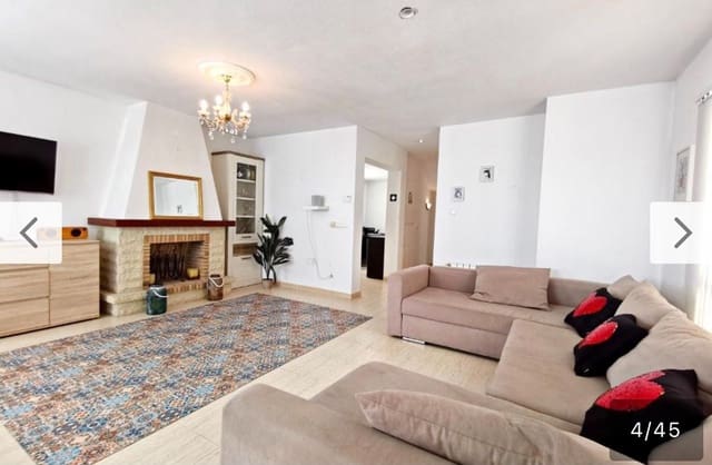 Pareado de 4 habitaciones en Altea en venta con garaje - 600.000 € (Ref: 9897935)