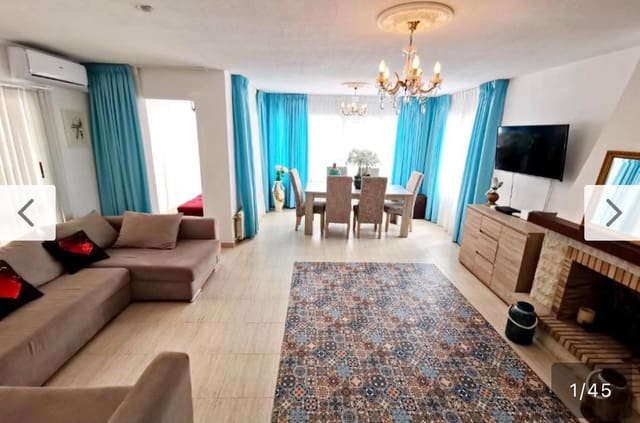 Pareado de 4 habitaciones en Altea en venta con garaje - 600.000 € (Ref: 9897935)