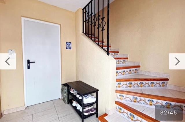 Pareado de 4 habitaciones en Altea en venta con garaje - 600.000 € (Ref: 9897935)