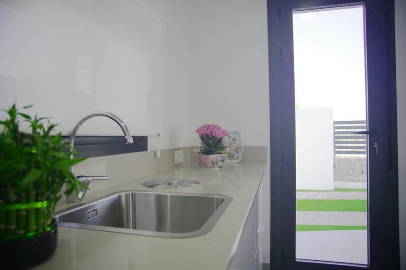 3 makuuhuone Huvila myytävänä paikassa Los Montesinos - 330 000 € (Ref: 9897941)