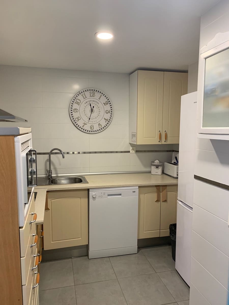 Piso de 2 habitaciones en Finestrat en venta con piscina garaje - 289.000 € (Ref: 9897944)
