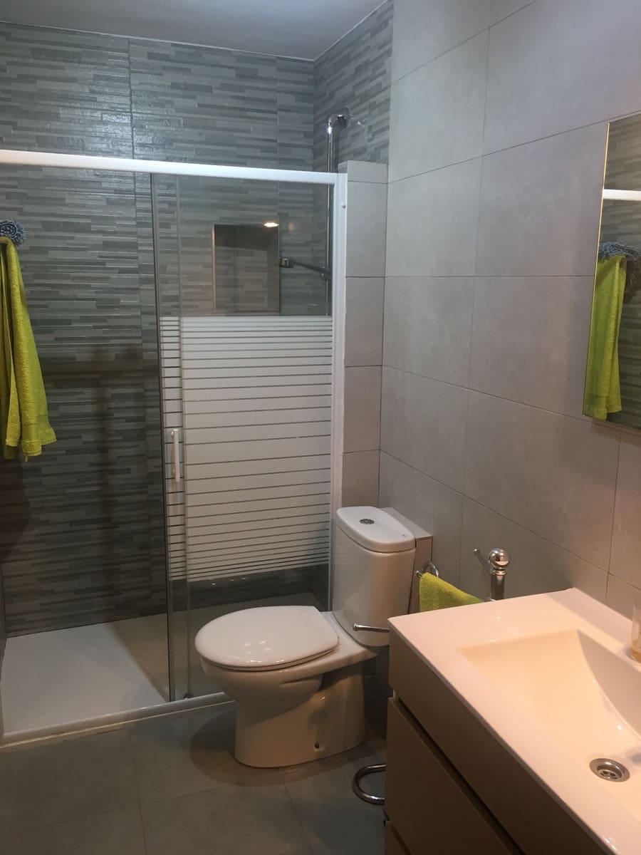 Piso de 2 habitaciones en Finestrat en venta con piscina garaje - 289.000 € (Ref: 9897944)