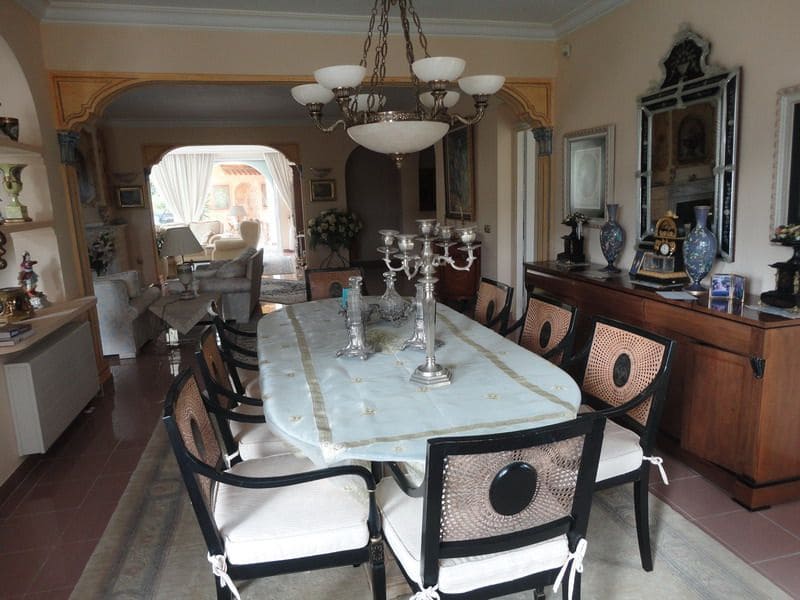 5 sypialnia Willa na sprzedaż w La Nucia z basenem garażem - 2 580 000 € (Ref: 9897945)