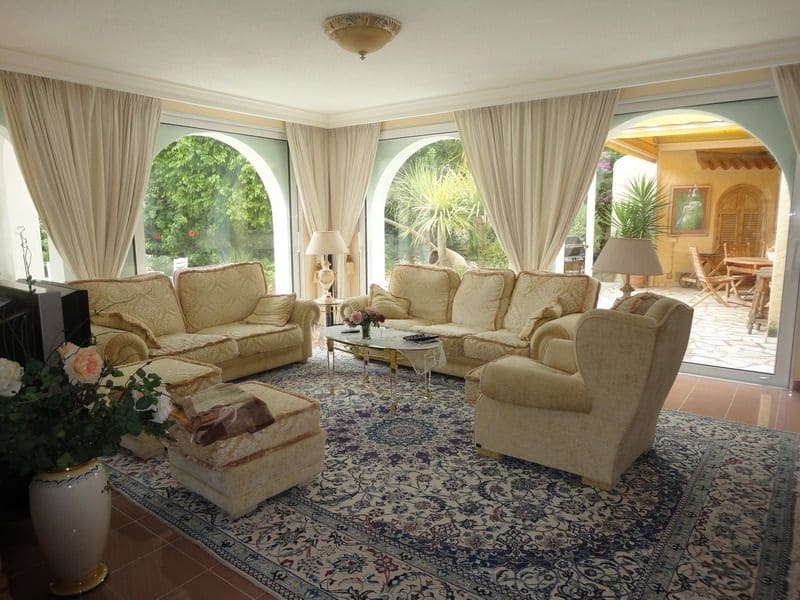 5 sypialnia Willa na sprzedaż w La Nucia z basenem garażem - 2 580 000 € (Ref: 9897945)