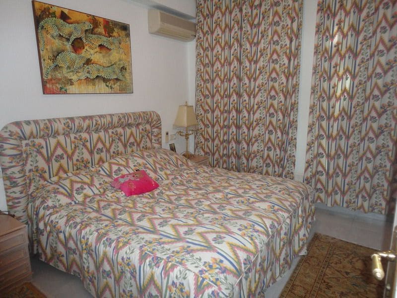5 sypialnia Willa na sprzedaż w La Nucia z basenem garażem - 2 580 000 € (Ref: 9897945)
