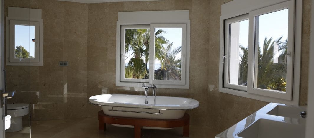4 sovrum Villa till salu i Benissa med pool garage - 1 350 000 € (Ref: 9897946)