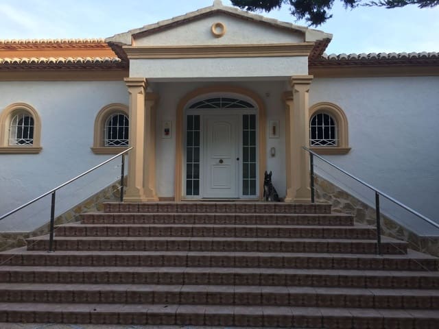 5 Zimmer Villa zu verkaufen in Teulada Pueblo, Teulada-Moraira mit Pool Garage - 1.900.000 € (Ref: 9897947)
