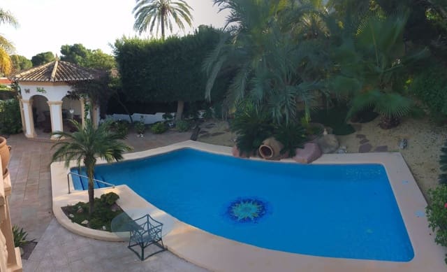 5 Zimmer Villa zu verkaufen in Teulada Pueblo, Teulada-Moraira mit Pool Garage - 1.900.000 € (Ref: 9897947)