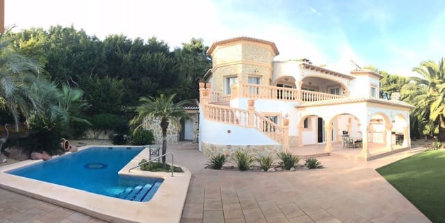 5 Zimmer Villa zu verkaufen in Teulada Pueblo, Teulada-Moraira mit Pool Garage - 1.900.000 € (Ref: 9897947)