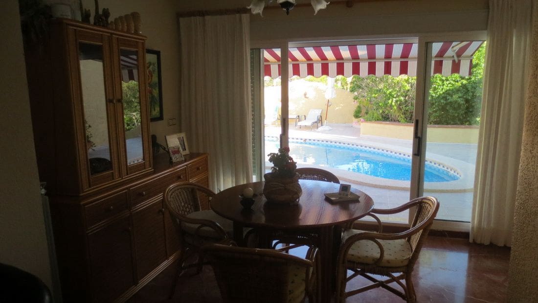 3 chambre Villa/Maison à vendre à La Nucia avec piscine garage - 554 000 € (Ref: 9897949)