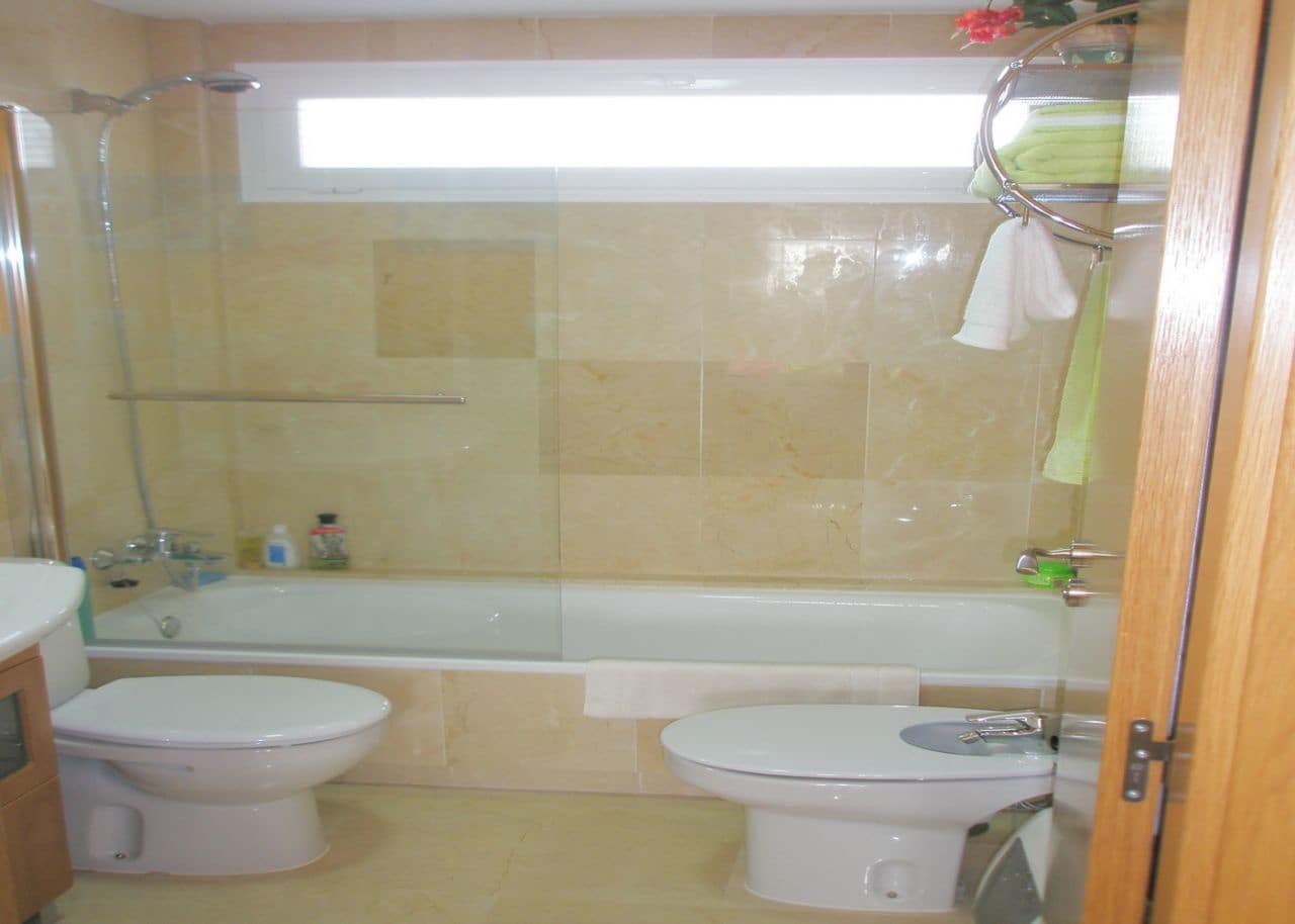 5 slaapkamer Villa te koop in La Nucia - € 330.000 (Ref: 9897954)