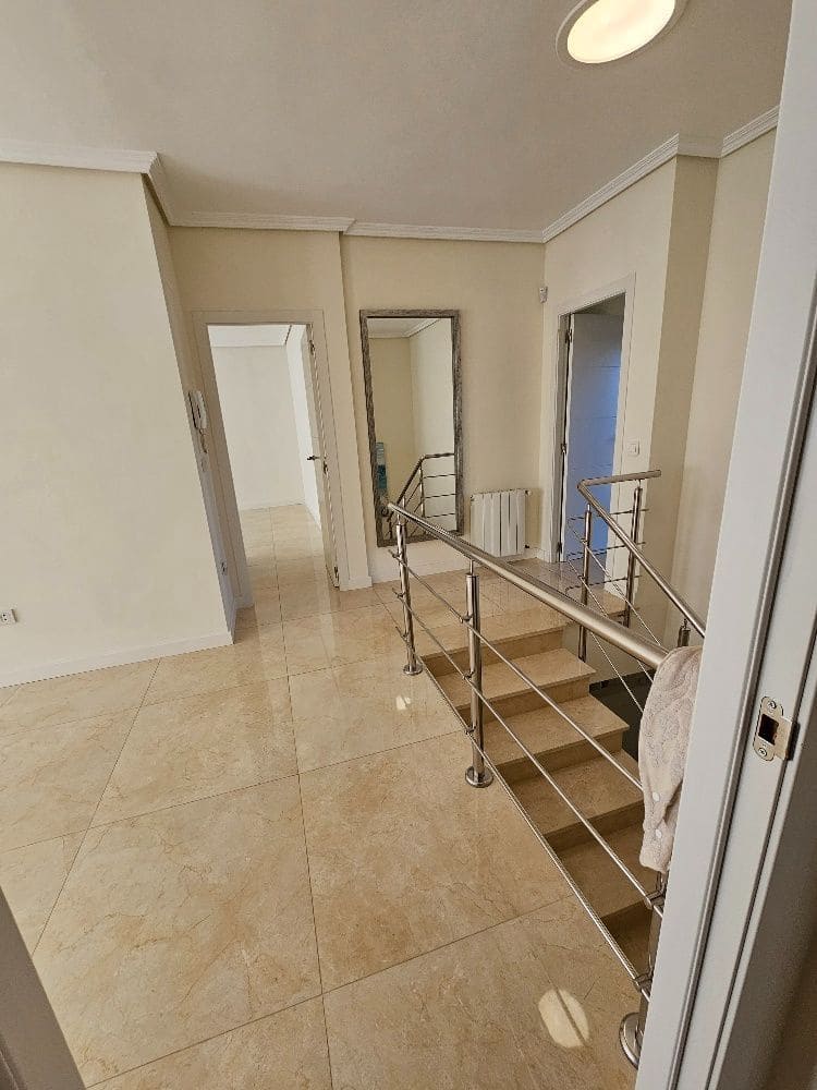 Pareado de 3 habitaciones en Albir en venta con piscina garaje - 670.000 € (Ref: 9902824)