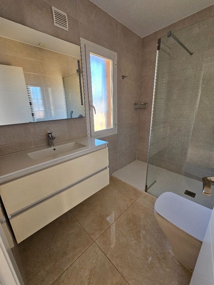Pareado de 3 habitaciones en Albir en venta con piscina garaje - 670.000 € (Ref: 9902824)