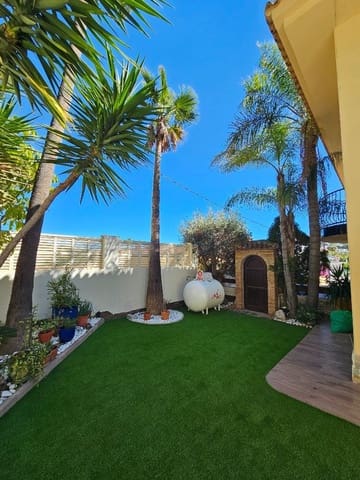 Pareado de 3 habitaciones en Albir, Alfaz del Pi / L'Alfàs del Pi en venta con piscina garaje - 670.000 € (Ref: 9902824)