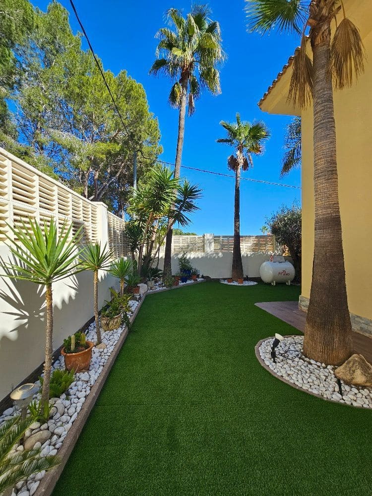 Pareado de 3 habitaciones en Albir en venta con piscina garaje - 670.000 € (Ref: 9902824)