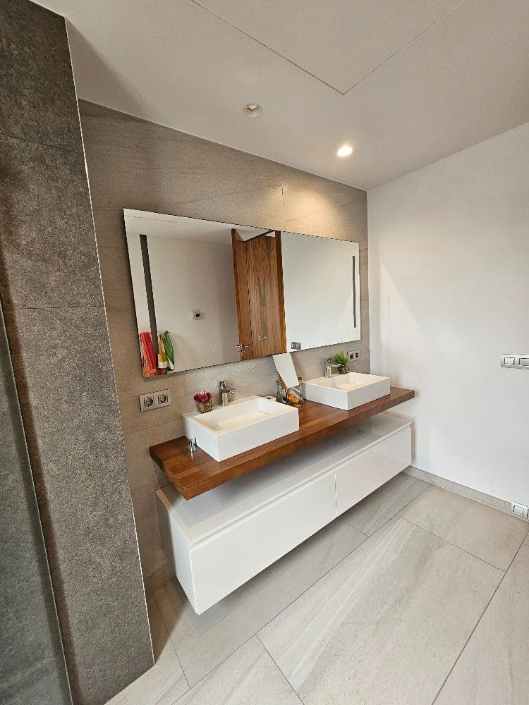 Chalet de 4 habitaciones en Finestrat en venta con garaje - 1.340.000 € (Ref: 9910035)