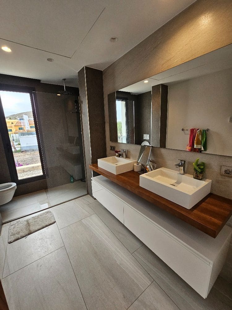 Chalet de 4 habitaciones en Finestrat en venta con garaje - 1.340.000 € (Ref: 9910035)