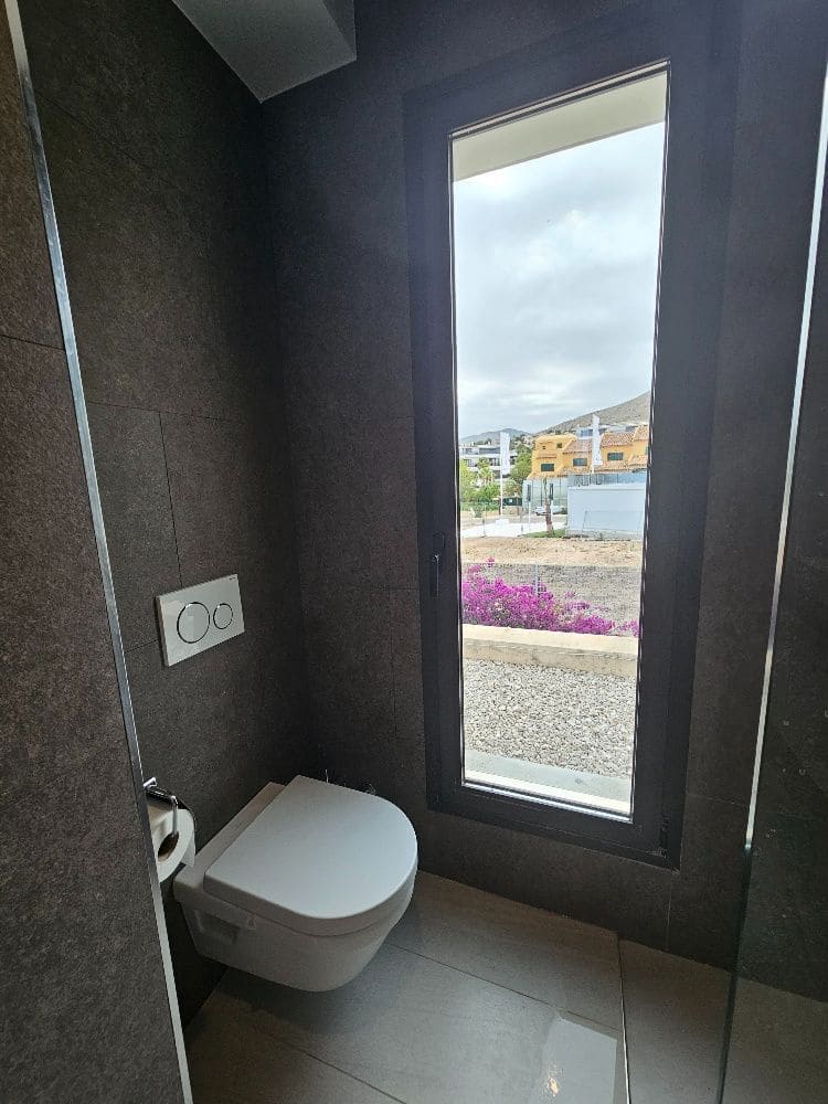 Chalet de 4 habitaciones en Finestrat en venta con garaje - 1.340.000 € (Ref: 9910035)