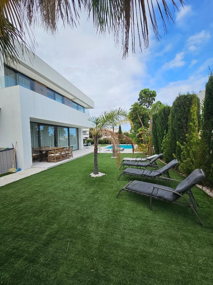 Chalet de 4 habitaciones en Finestrat en venta con garaje - 1.340.000 € (Ref: 9910035)