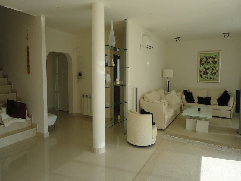 5 quarto Moradia para venda em Altea com piscina garagem - 1 300 000 € (Ref: 9910039)